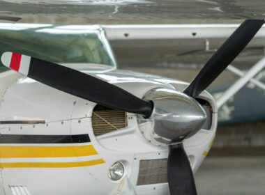 close-up_of_a_cessna_aircraft.jpg