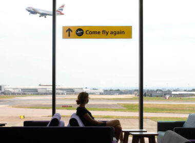 come_fly_again_sign_at_heathrow-1.jpg