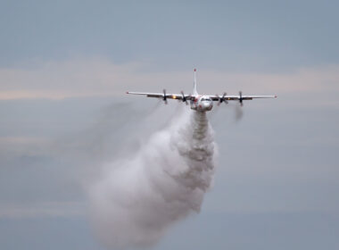 coulson_aviation_c-130_dropping_water.jpg