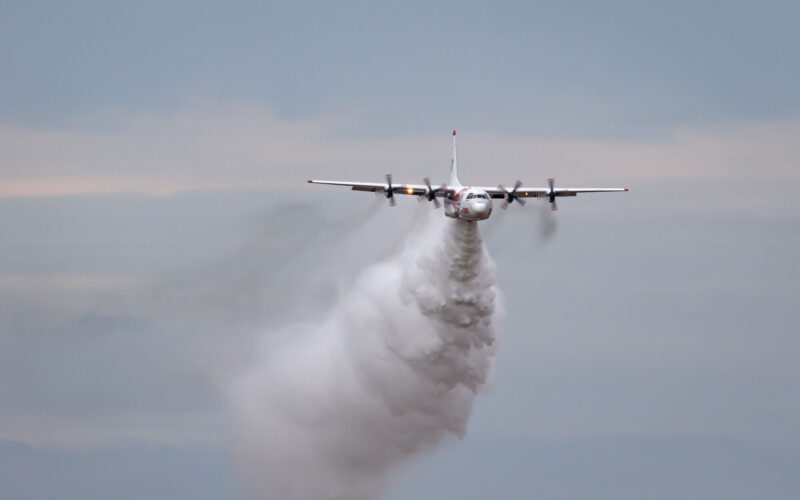 coulson_aviation_c-130_dropping_water.jpg