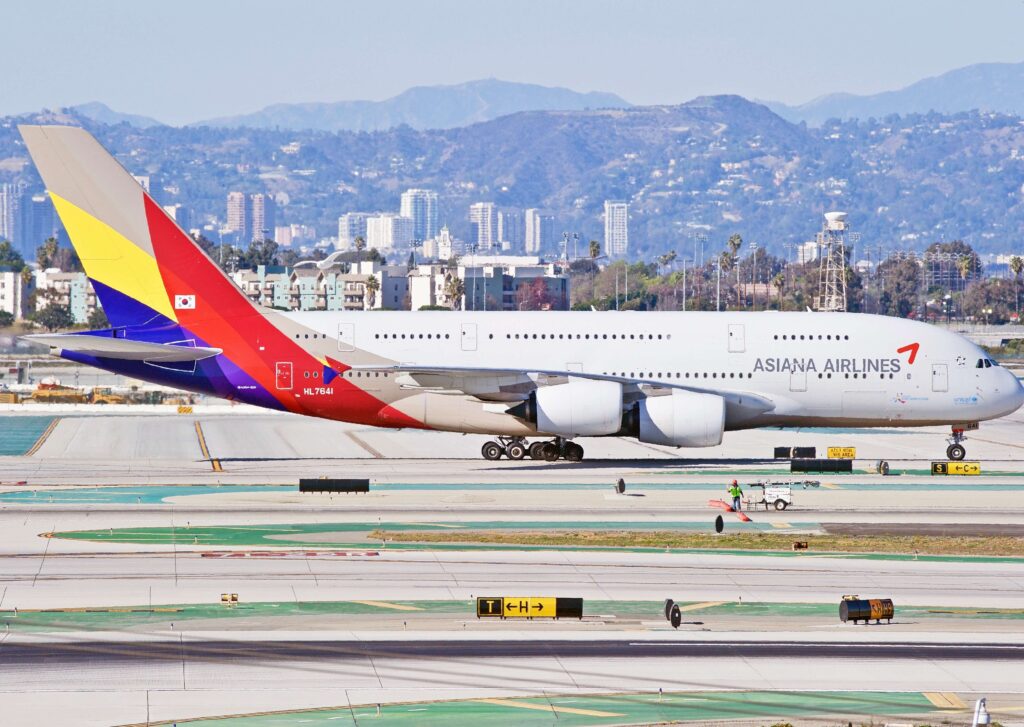 customcrop-asiana_airlines_at_la.jpg