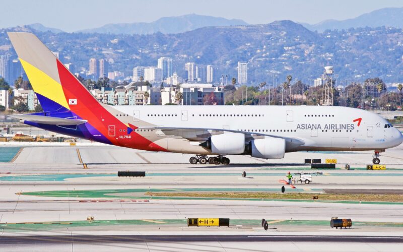 customcrop-asiana_airlines_at_la.jpg