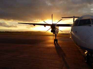 dash_8_aircraft_at_sunset.jpg