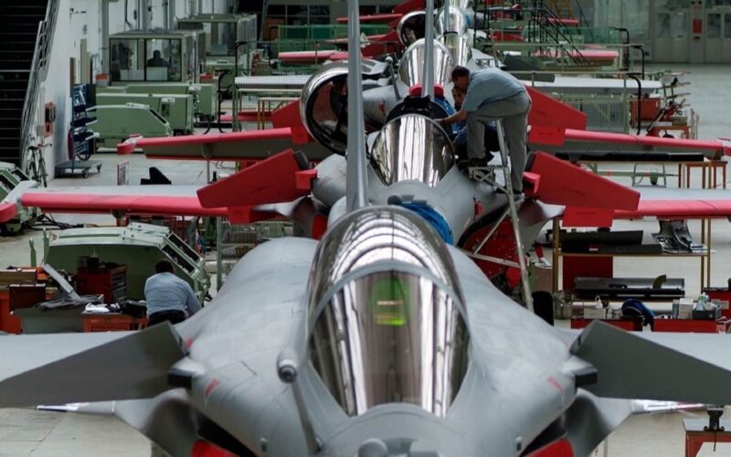 dassault_rafale_fighters_final_assembly_line.jpg