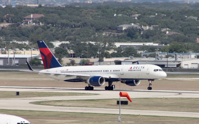 delta 757