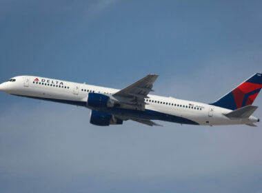 delta_air_lines_boeing_757_departing_los_angeles_international_airport_lax.jpg