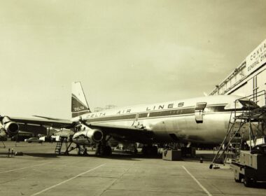 delta_air_lines_convair_880.jpg