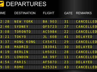 departure_board_showing_delayed_and_cancelled_flights.jpg