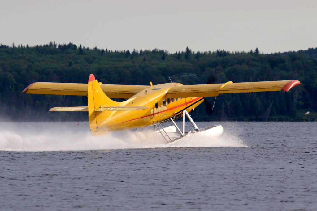 dhc_3_turbine_otter_floatplane_taking_off.jpg