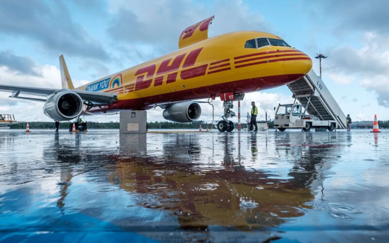 dhl_boeing_757_freighter.jpg