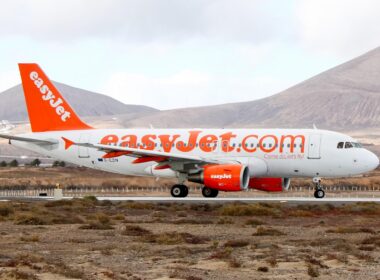 easyjet_a319_g-ezin.jpg