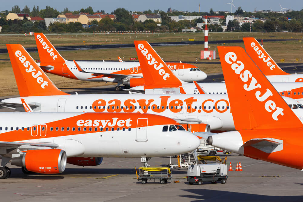 easyjet_airbus_a320_fleet_at_berlin_tegel_airport_txl_in_germany-1.jpg