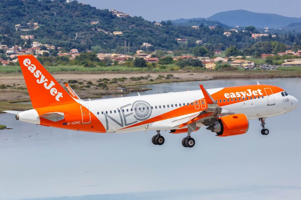 easyjet_airbus_a320neo_aircraft-1.jpg