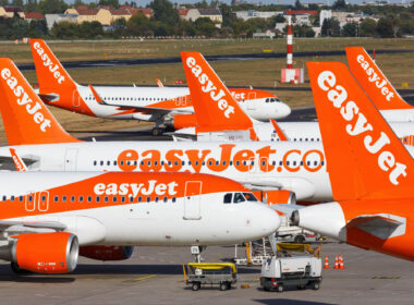 easyjet_aircraft_in_berlin.jpg