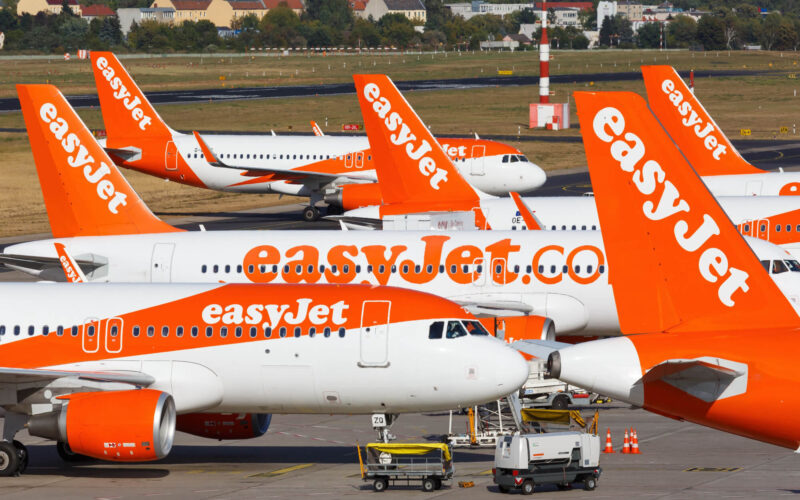 easyjet_aircraft_in_berlin.jpg