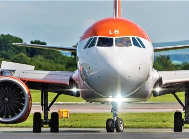 easyjet_airlines_airbus_a320-251n-1-2.jpg