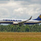 ei-dha_-_boeing_737_-_ryanair_41764201635.jpg