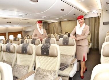 ek_premium_economy_inaugural_dxb_syd_flight.jpg