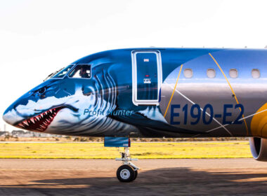 embraer_e190-e2_profit_hunter_livery.jpg