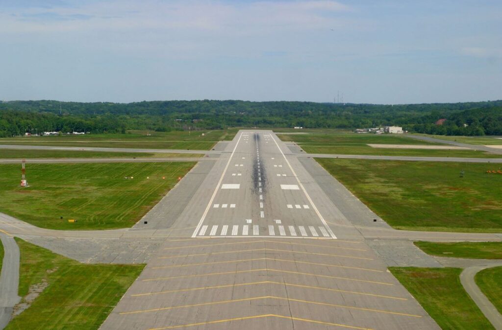 emergency_landing_runway.jpg