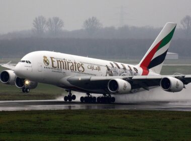 emirates-2651032_1280.jpg