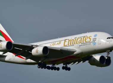 emirates_a380-3.jpg