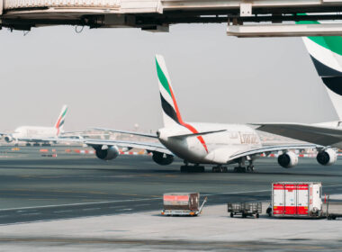 emirates_a380_in_dubai.jpg