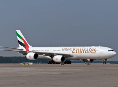 emirates_airbus_a340_taxiing_in_moscow_russia.jpg