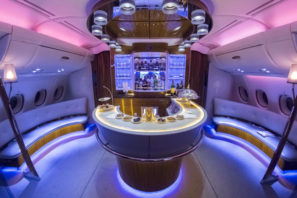 emirates_airbus_a380_interior_-_business_class_bar-2.jpg