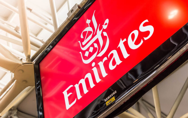 emirates_logo_on_a_tv_screen_at_an_airport-1.jpg