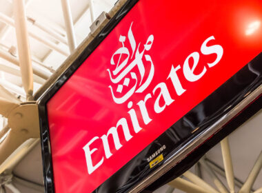 emirates_logo_on_a_tv_screen_at_an_airport.jpg