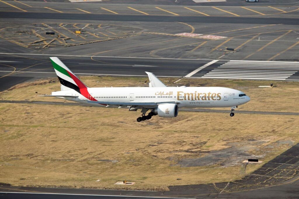 emirates_mexico_city_flight.jpg