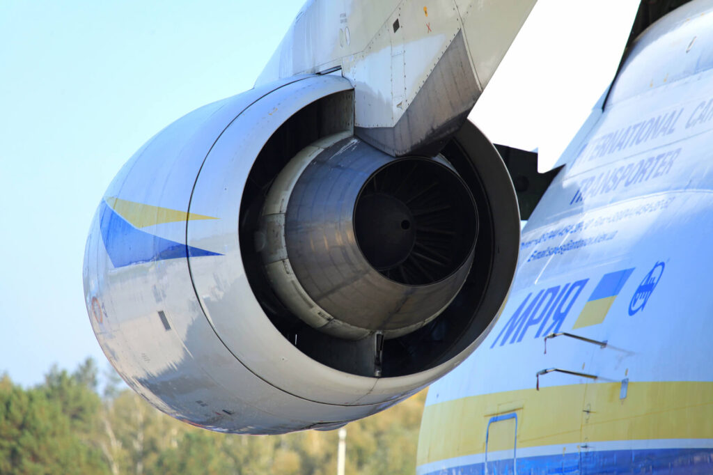 engine_of_antonov_an-225_mriya.jpg