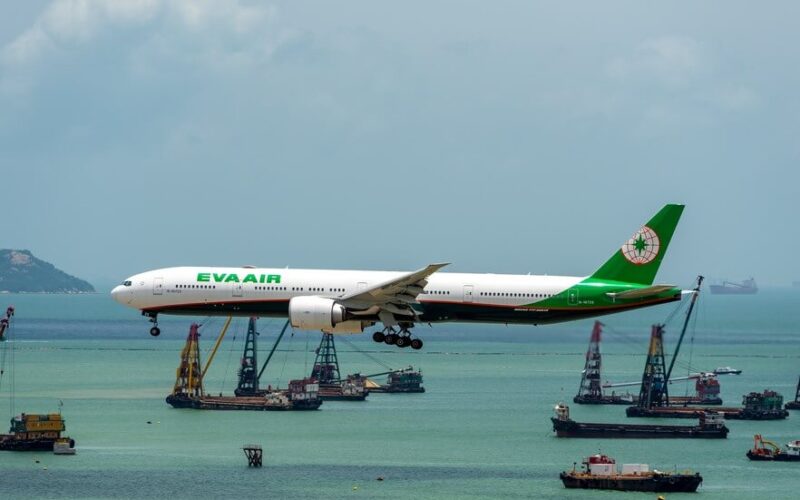 eva_air_boeing_777-35eer.jpg