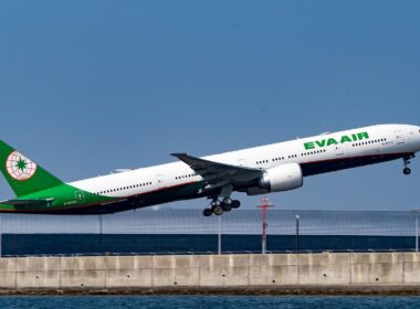 eva_airways_boeing_777-35eer_b-16725_24724270713.jpg