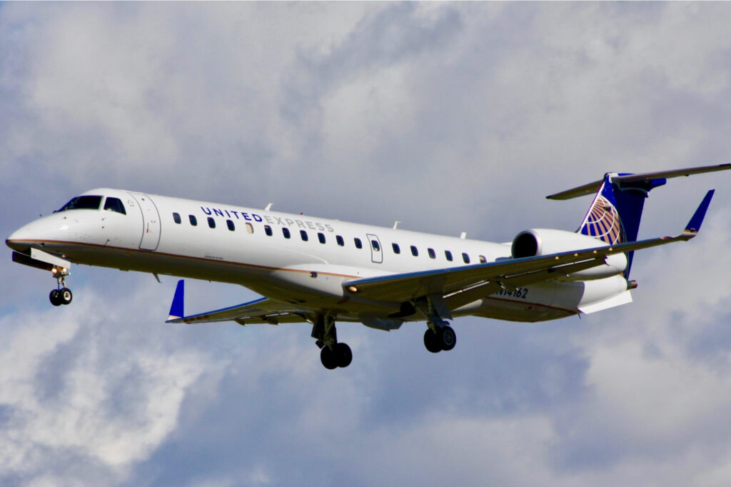 expressjet_embraer_erj-145-1.jpg