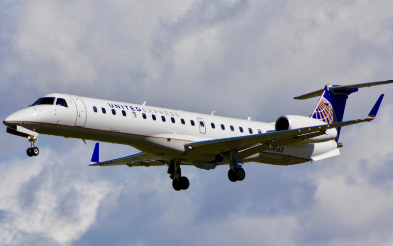 expressjet_embraer_erj-145-1.jpg