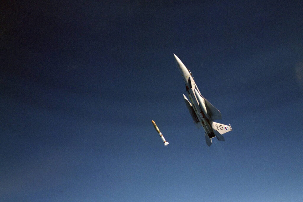 f-15_asm-135_asat_launch.jpg