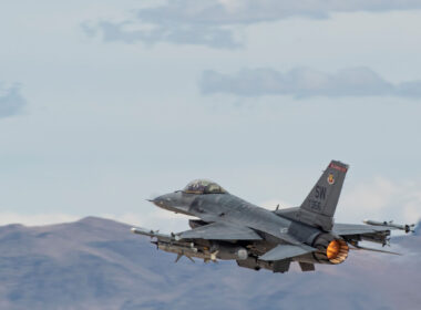 f-16_fighting_falcon_taking_off.jpg