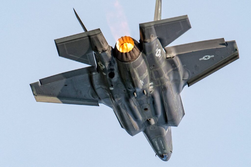 f-35_butt-1.jpg