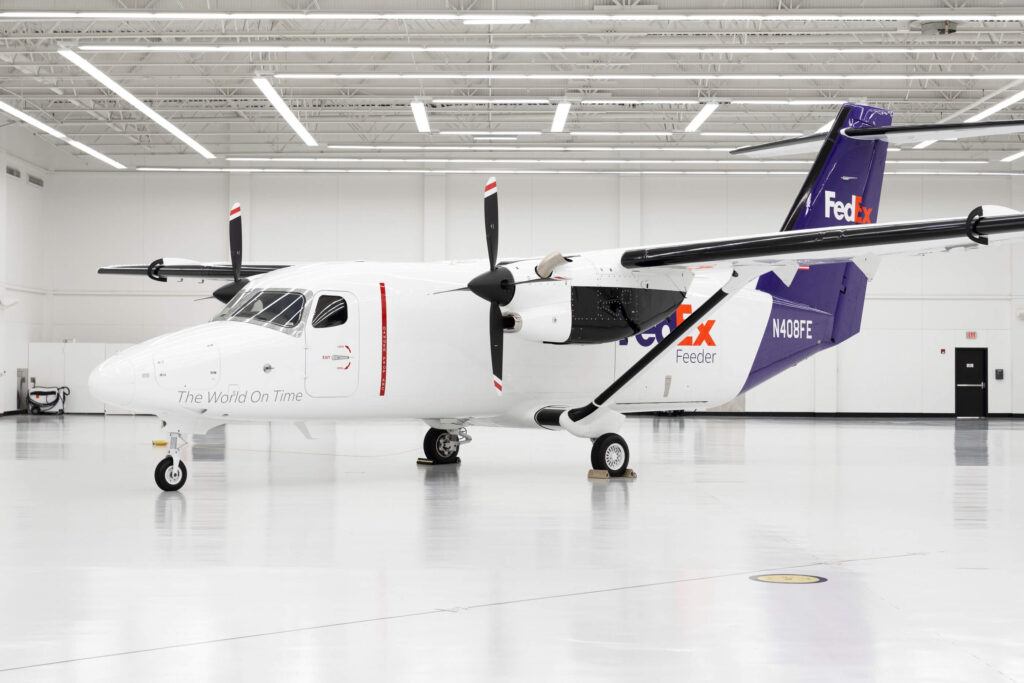 fedex_cessna_skycourier.jpg