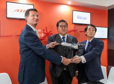 feel_air_and_atr_sign_loi_for_36_aircraft.jpg