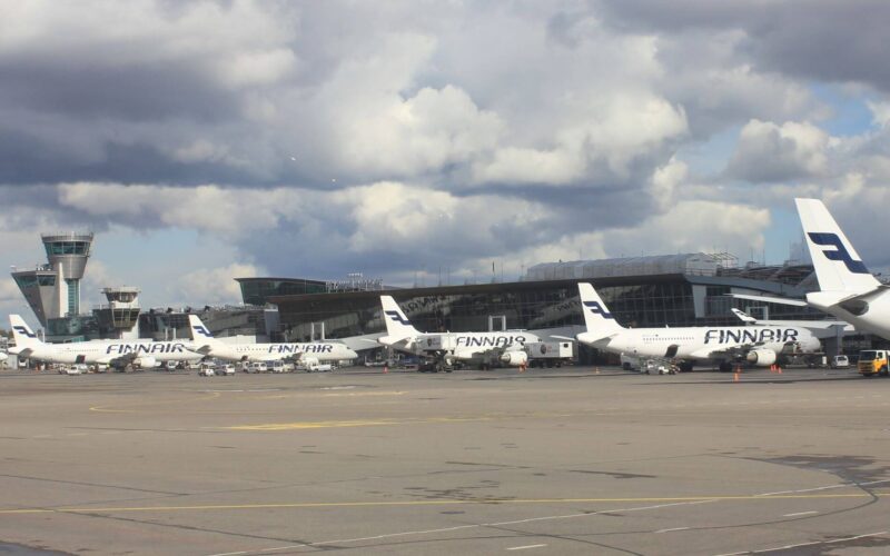 finnair_at_helsinki_airport.jpg