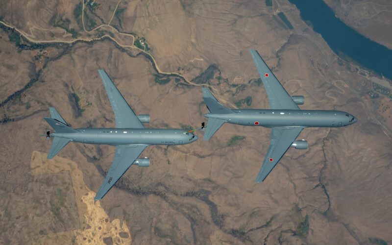 first_refueling_flight_of_a_japanese_kc-46_pegasus_tanker.jpg