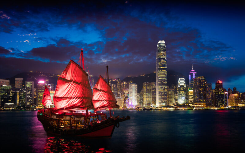 fitch_ratings_warned_hk_travel_restrictions_may_dampen_economic_growth.jpg