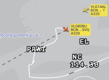 flightradar bcn incident