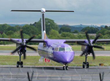 flybe_bombardier_dash_8_manchester_uk.jpg