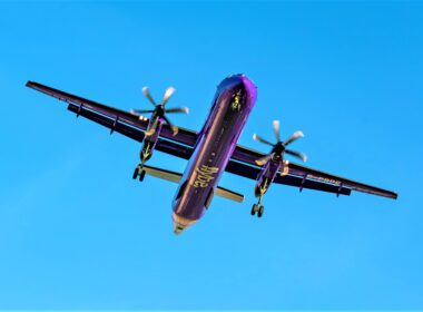 flybe_dash_8-400_turboprop.jpg