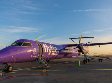 flybe_de_havilland_canada_dash_8_q400_turboprop_at_dublin_airport_dub.jpg