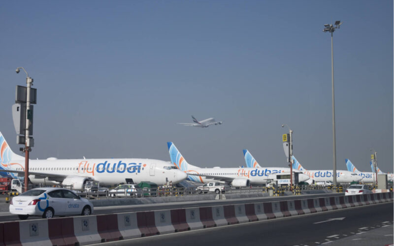 flydubai-planes-in-dubai-airport.jpg